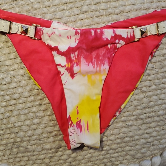 Beach Bunny Pink Tye Dye swimsuit - size M - Picture 7 of 13